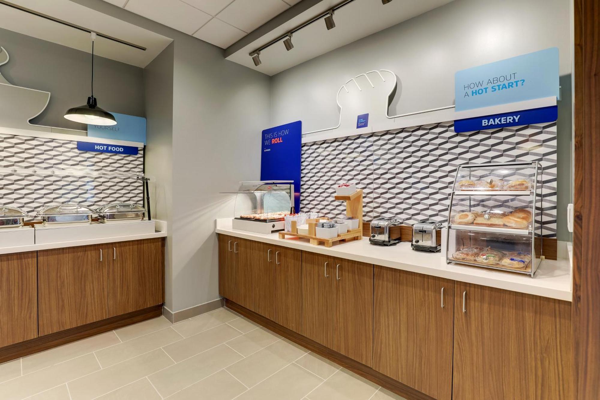 Holiday Inn Express Holly Springs - Raleigh Area By Ihg エクステリア 写真